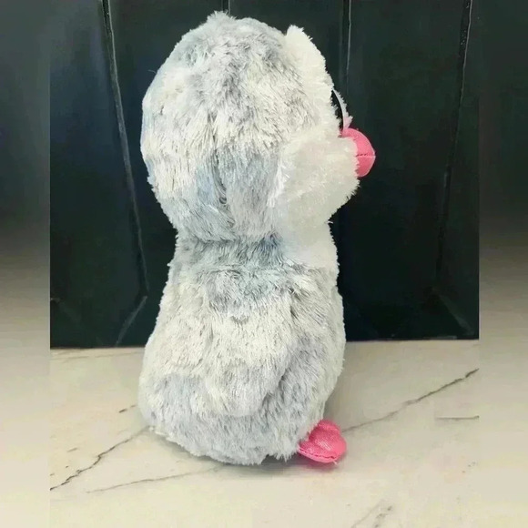 So cute! Ty Beanie Boo Baby Medium Olive the Penguin Plush Toy Glitter Eyes 9 in - Picture 4 of 6